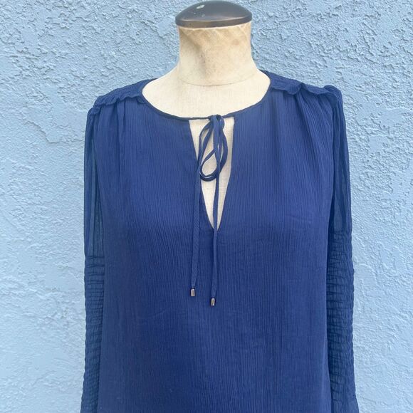 Diane Von Furstenberg Blue Silk Blouse Size Xs Bell Sleeves Womens career office - Picture 3 of 10